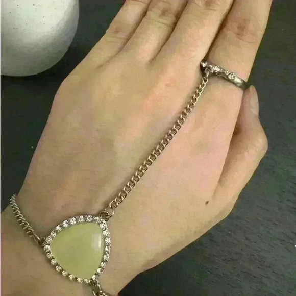 Ring  Hand Chain Sleeve Silver - Picture 2 of 5